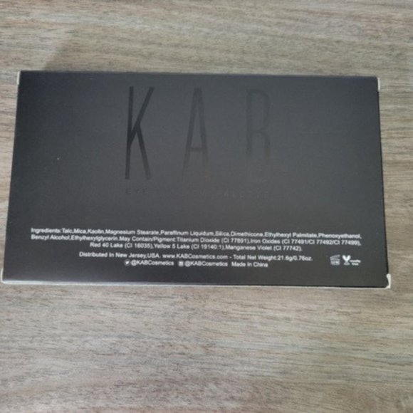 KAB Cosmetics - Day + Night Eyeshadow Palette - Picture 5 of 5